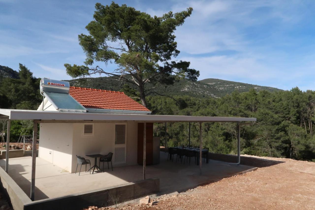 Villa Robinson Olive Tree Huts à Čara Extérieur photo