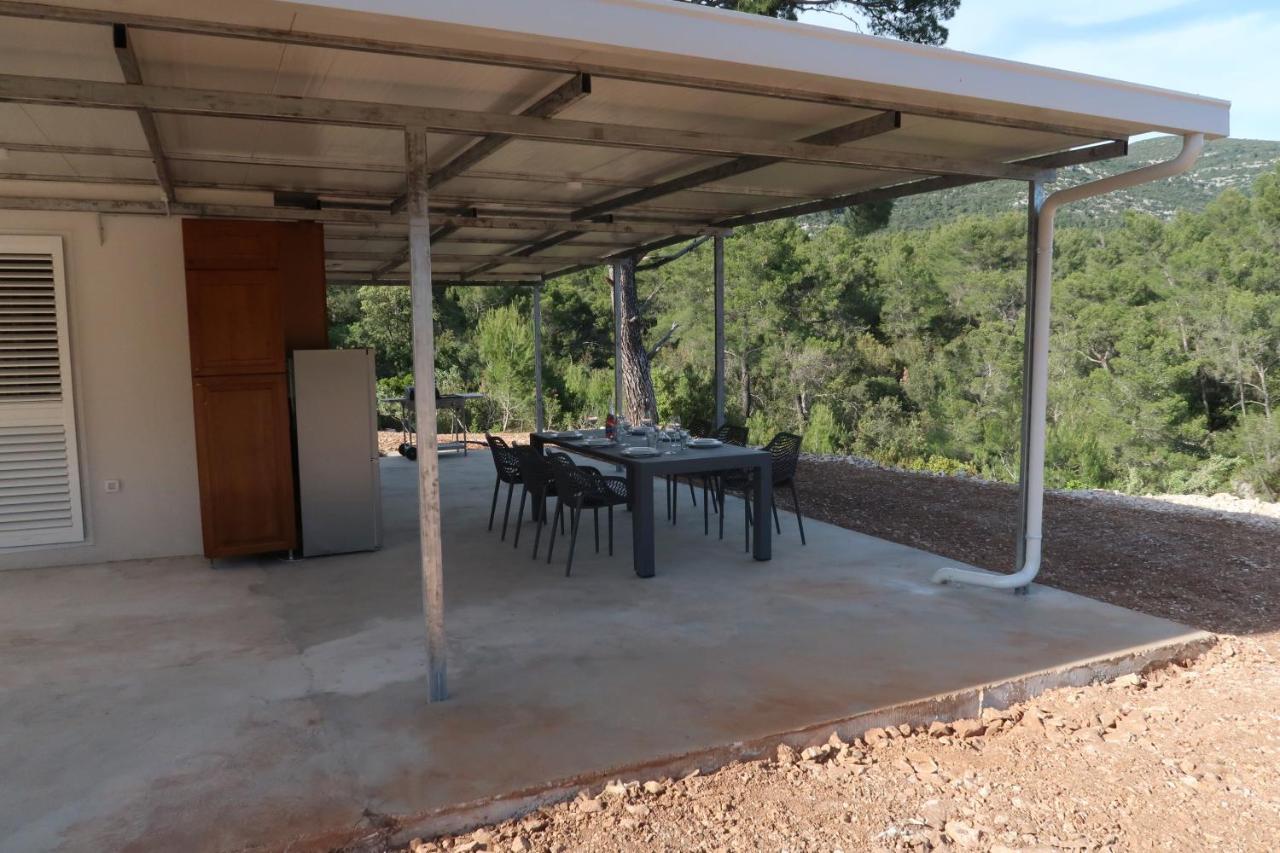 Villa Robinson Olive Tree Huts à Čara Extérieur photo