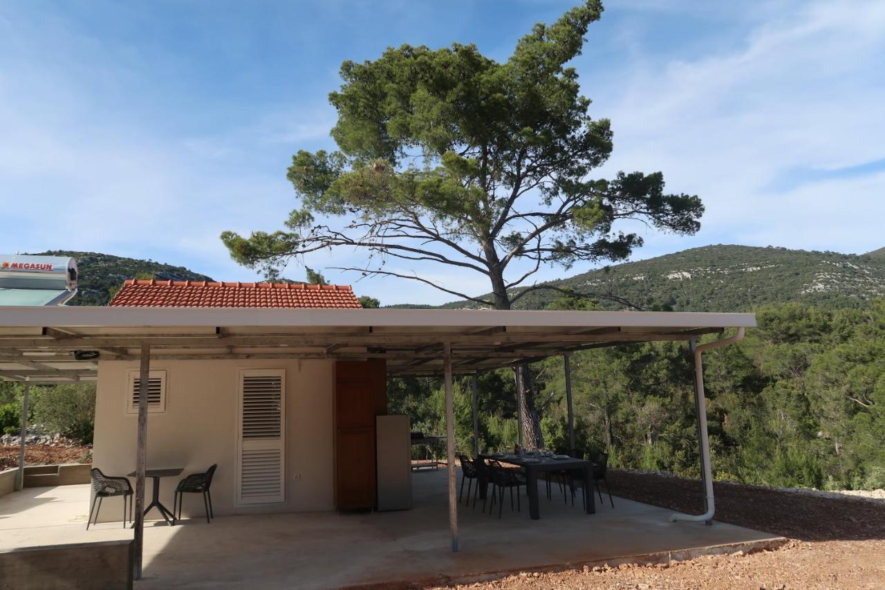 Villa Robinson Olive Tree Huts à Čara Extérieur photo